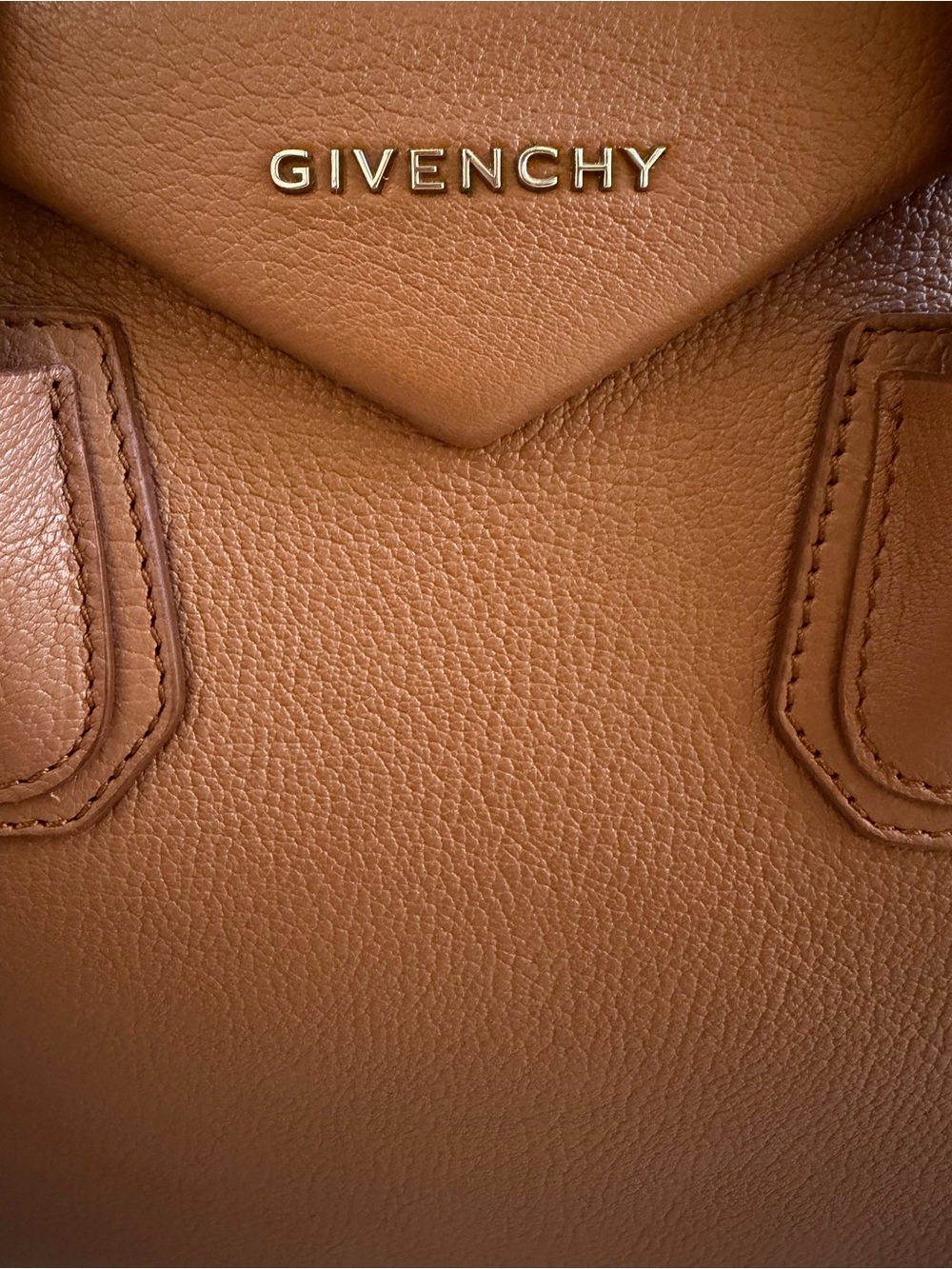 Givenchy Antigona Small in highly sought after Tan Color - Picture 7 of 11